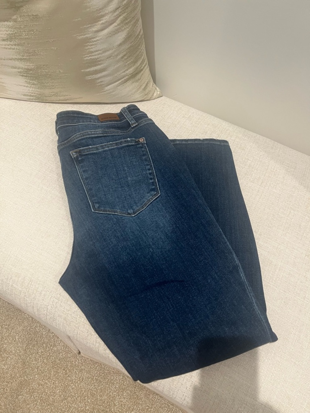 Judy Blue Dark Wash Skinny Jeans - Picture 2 of 3